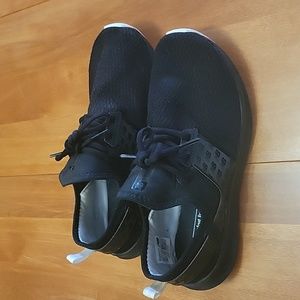 Womans NB sneakers